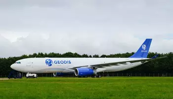 Erstes Frachtflugzeug von GEODIS startet