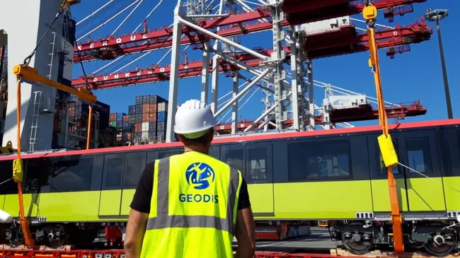 From Valenciennes (France) to Hanoi, GEODIS transports Alstom metro cars