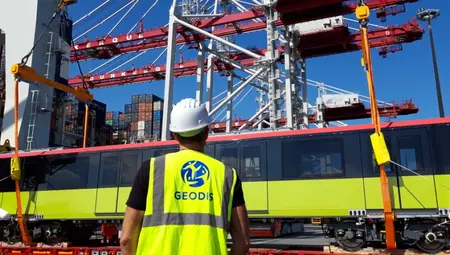 From Valenciennes (France) to Hanoi, GEODIS transports Alstom metro cars
