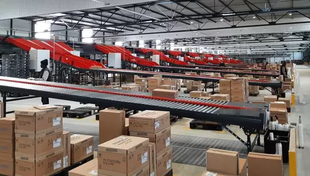 La nouvelle plateforme de distribution du livre ouvre ses portes à Ris-Orangis (91)
