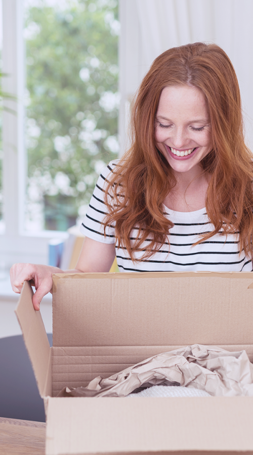 Client opening her order