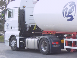 gas transport GEODIS truck